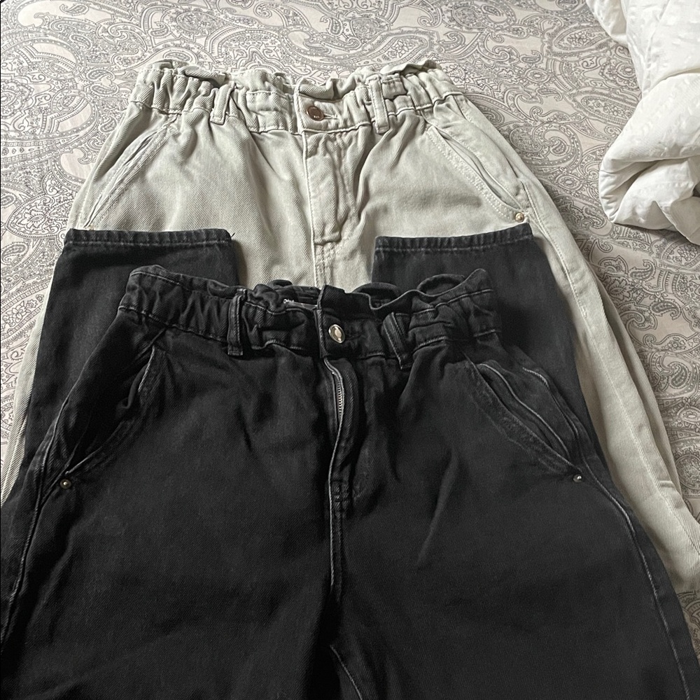 Bundle Zara High Rise Jeans in Black and  light sage